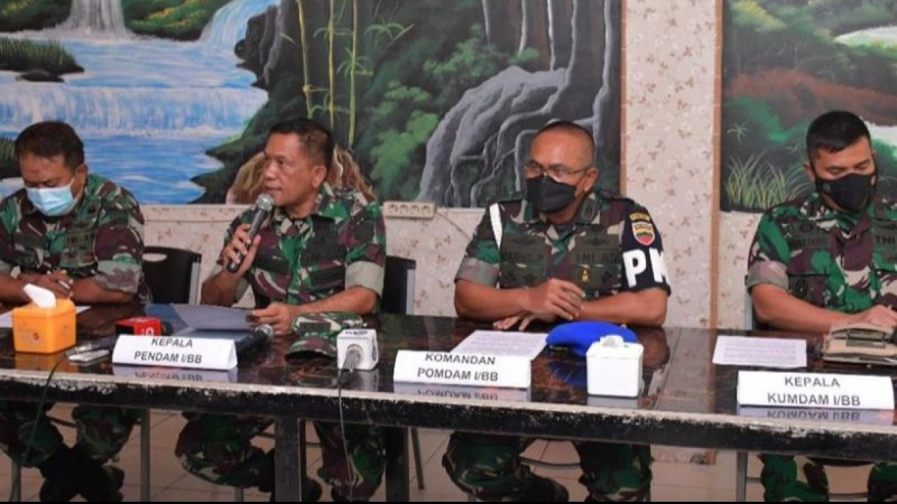 Kodam I/BB Tunggu Penyidikan Oknum TNI Terlibat Tahanan Kerangkeng
            - galeri foto