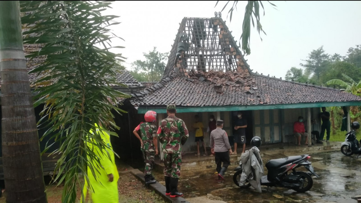 Angin Puting Beliung Terjang Pati, Rusak Puluhan Rumah Warga Di Tiga Desa