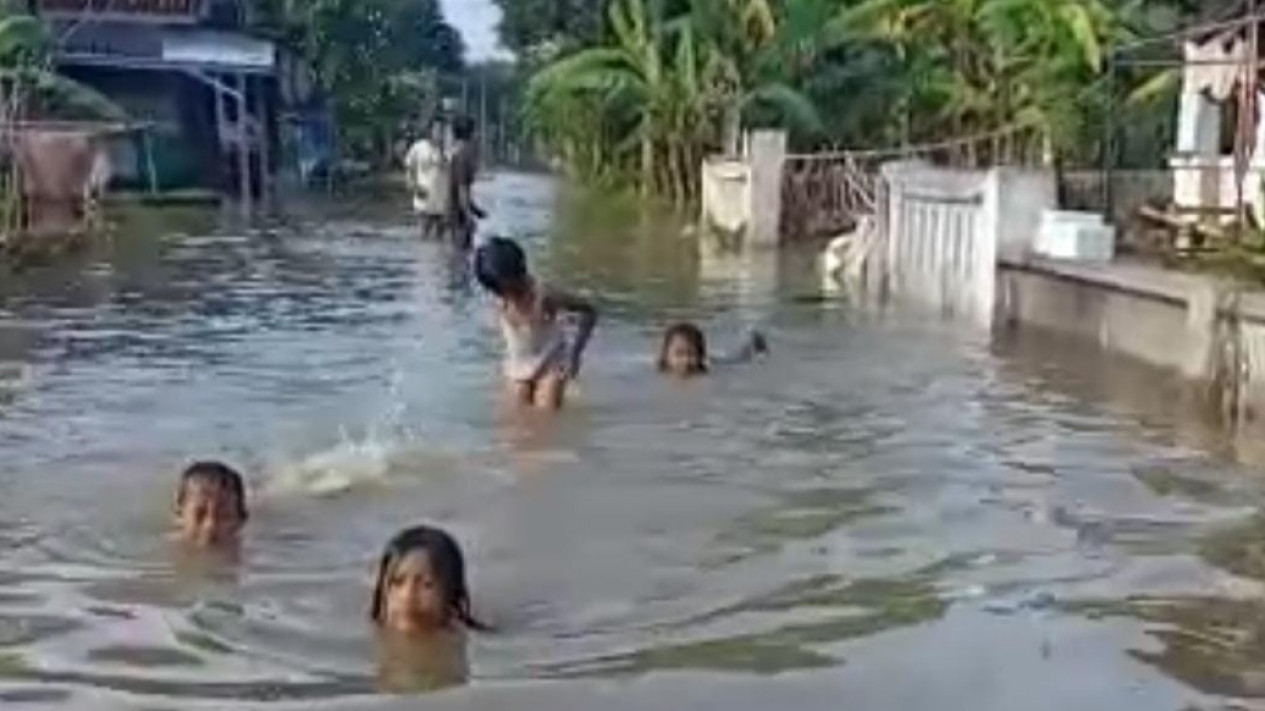 Jember Dikepung Banjir Setelah Hujan Deras Ribuan Jiwa Terdampak 8991