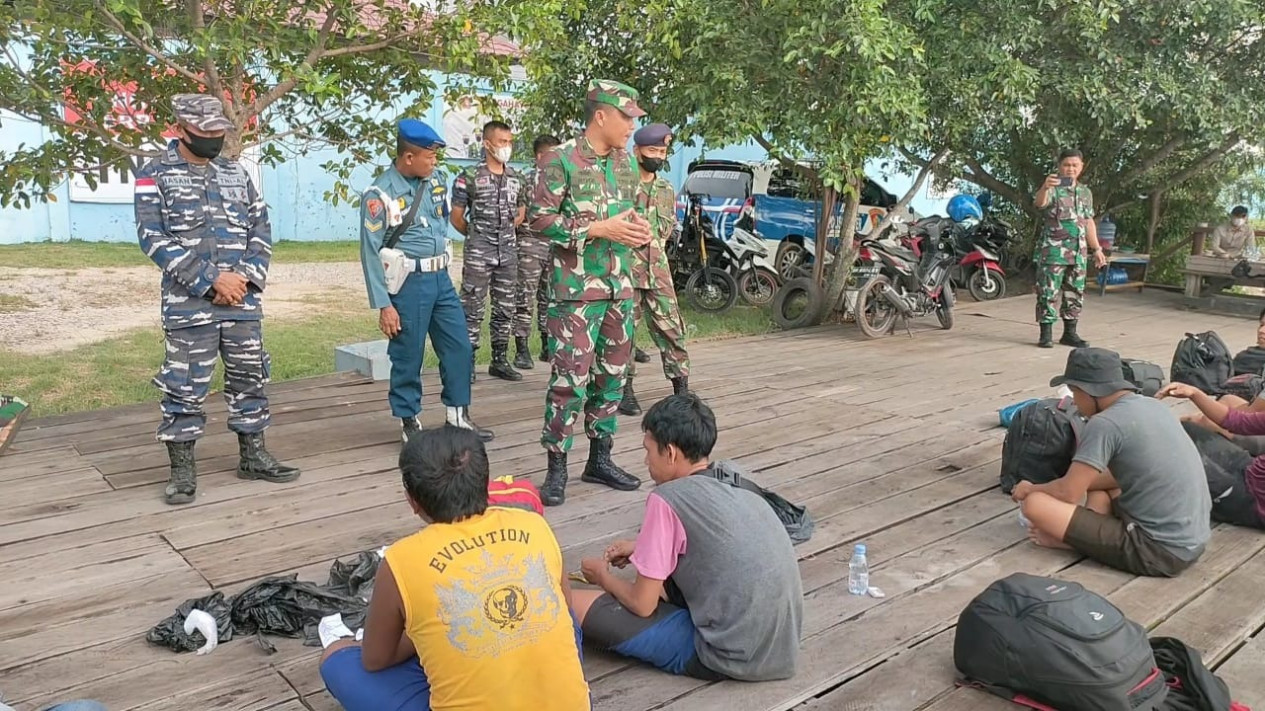 Lagi Tni Al Lanal Dumai Gagalkan Pemberangkatan Ilegal Calon Pekerja Migran Indonesia Malaysia 