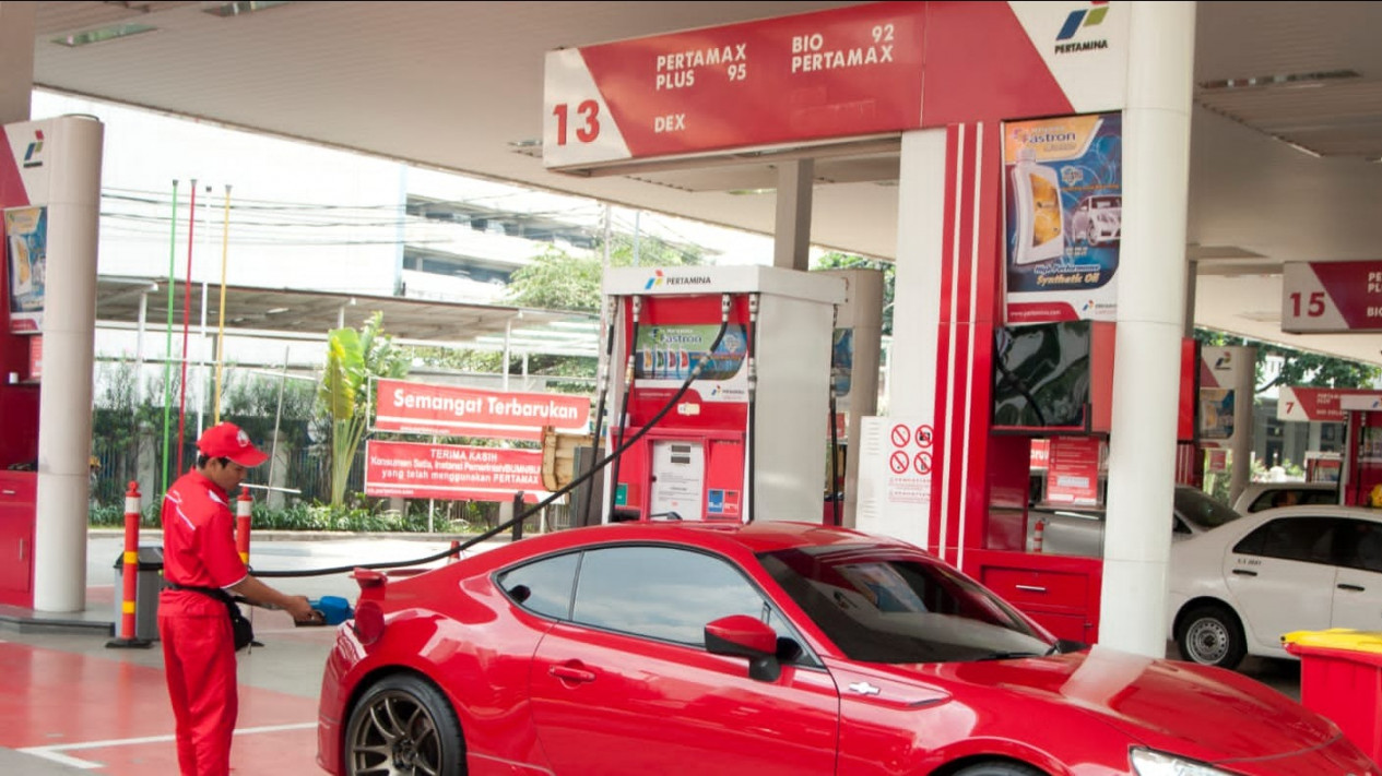 Pertamina: Pertamax Naik Menjadi Rp12.500/Liter
            - galeri foto