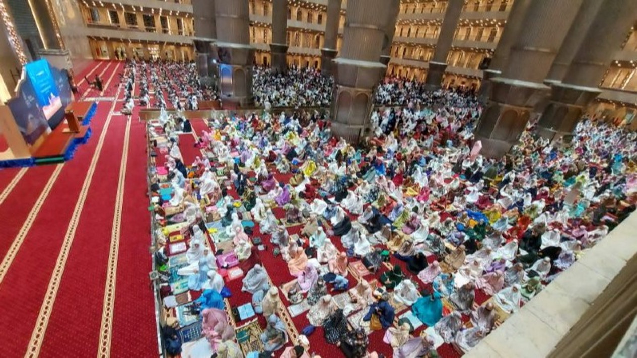 Masjid Istiqlal Dipadati Jamaah Di Hari Pertama Shalat Tarawih