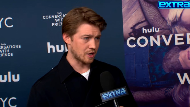 Joe Alwyn Beri Komentar Manis tentang Gelar Kehormatan yang Diterima