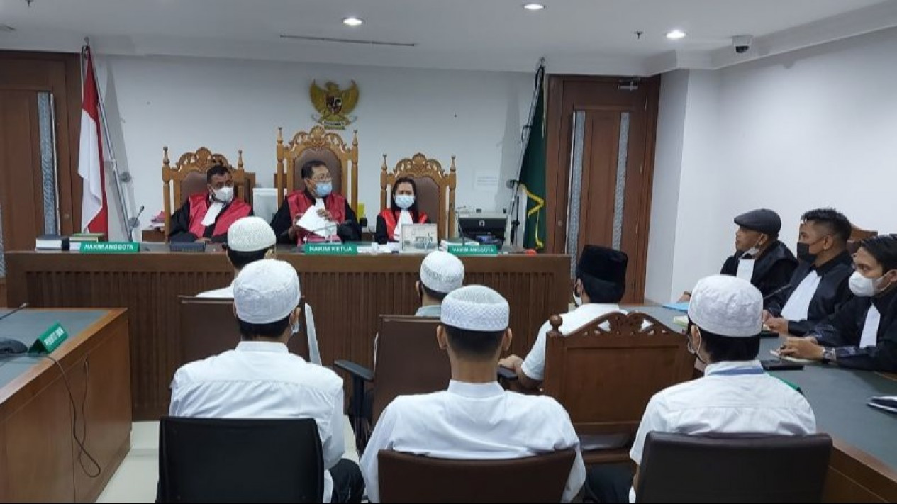 Majelis Hakim Pn Jakarta Pusat Menunda Sidang Putusan Selam Kasus