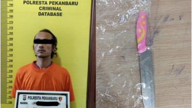 ODGJ Mengamuk, Pemilik Swalayan di Pekanbaru Ditikam di Bagian Punggung