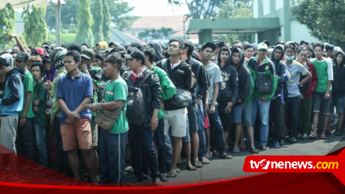 Jelang Laga Persebaya Vs Persita Bonek Wajib Tukar Tiket Jadi Gelang Demi Keselamatan Bersama