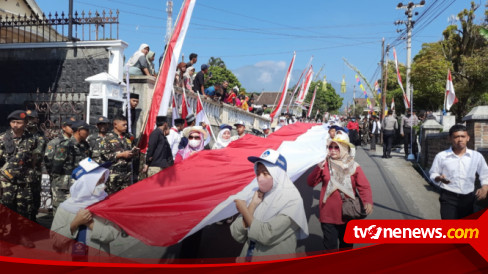 Kirab Bendera Merah Putih Sepanjang 165 Meter Meriahkan Haul Sayid ...