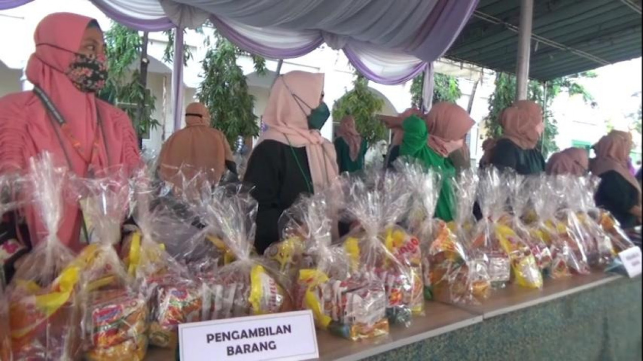 Pasar Sembako Murah Diserbu Emak Emak Harga Terpaut 50 Persen Dari