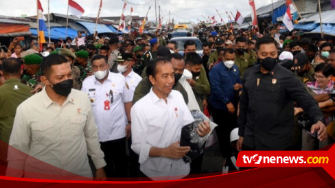 Ribuan Warga Antusias Sambut Presiden Jokowi Di Tanimbar Selatan Maluku