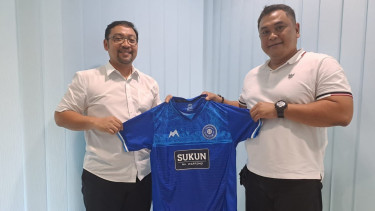 Baru Dapat Delapan Sponsor, Jersey Persib Bandung Makin Kosong?