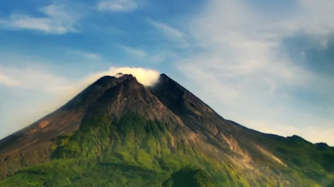 Dalam Sepekan, Gunung Merapi Luncurkan 13 Kali Guguran Lava Ke Barat ...