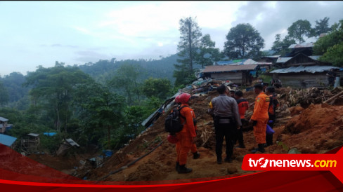 Basarnas Masih Berupaya Melakukan Pencarian Sisa Lima Orang Korban ...