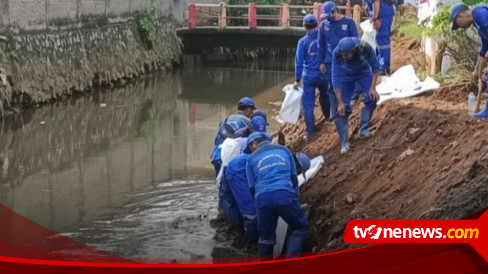 Antisipasi Banjir Pemkot Jakarta Selatan Gerebek Lumpur