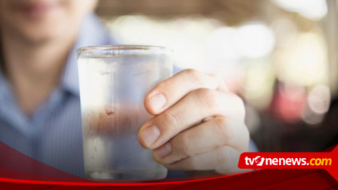 Mitos Atau Fakta, Minum Air Dingin Bikin Gemuk