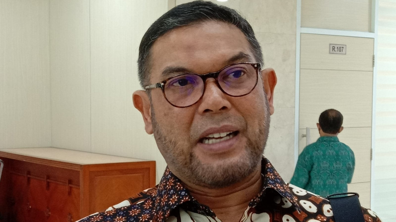 Hakim MK Aswanto Diganti, Nasir Djamil Komisi III Minta DPR Evaluasi
            - galeri foto