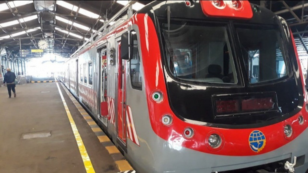 Simak Jadwal KRL Jogja-Solo Hari Ini, Selasa 11 Oktober 2022, Ada Kereta dari Stasiun Tugu Yogyakarta Pukul 18.30 WIB
            - galeri foto