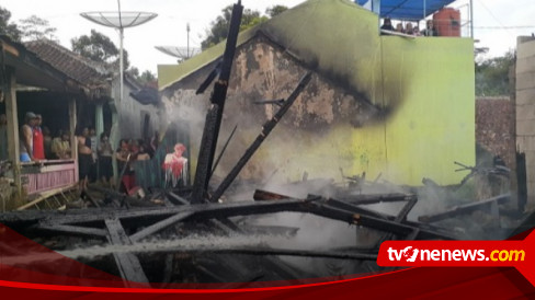 Pemuda Yang Diduga ODGJ Bakar Rumahnya Sendiri Di Sukabumi