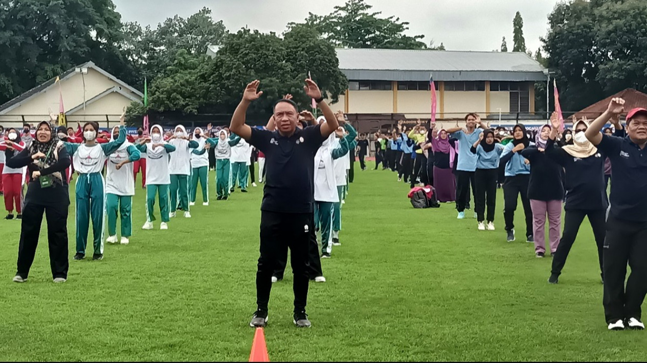 Banyak Siswa Tak Bugar, Menpora Bangkitkan Lagi Senam SKJ
            - galeri foto