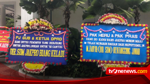 JakPro Bantah 3 Karangan Bunga di Balai Kota Dikirim oleh 20 Kadivnya