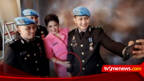 Hakim Heran Putri Candrawathi Tak Punya Ajudan Perempuan: Ini Semuanya Kok Laki-laki