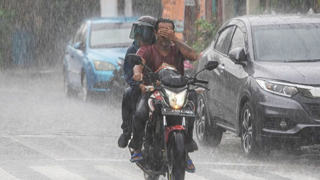 Waspada, Sejumlah Provinsi di Indonesia Diperkirakan Alami Hujan Lebat
            - galeri foto