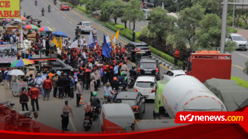 Partai Buruh Gelar Aksi Unjuk Rasa di Tengah Peringatan Hari HAM Sedunia, Polisi Gelar Rekayasa Lalu Lintas