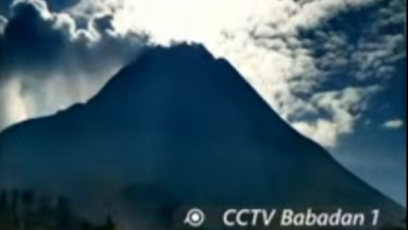 Update Gunung Merapi: Kegempaan Guguran hingga Vulkanik dalam Terus Terjadi