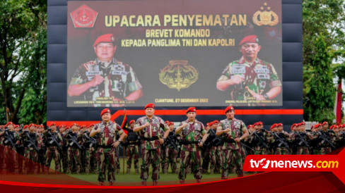 Disematkan Baret Merah Kopassus, Kapolri: Jangan Ragukan Sinergisitas ...