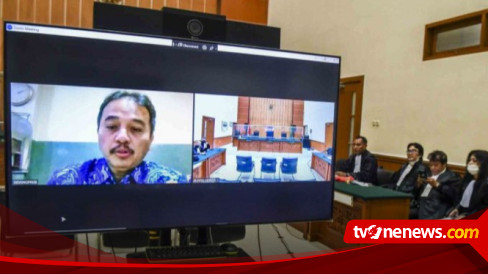 Roy Suryo hanya Divonis Hukuman Penjara 9 Bulan