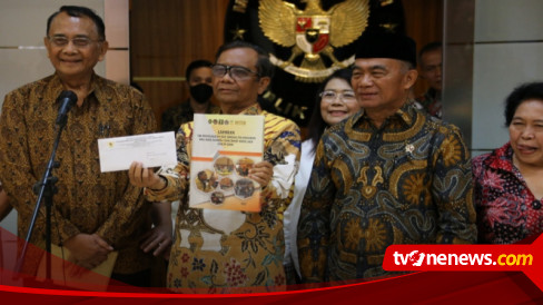 Menko PMK Bersama Menko Polhukam Terima Laporan dari Tim Penyelesaian Non Yudisial Pelanggaran HAM Berat Masa Lalu