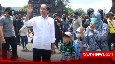 Presiden Jokowi Wisata Edukasi Bersama Cucu di Candi Prambanan