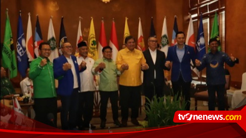Berita Foto - Momen Hangat Pertemuan 8 Ketum Partai Politik