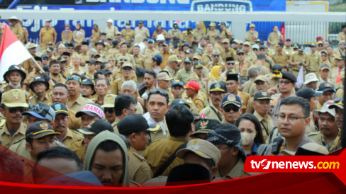 DPR Setuju Revisi UU Desa Soa Perpanjangan Masa Jabatan Kades