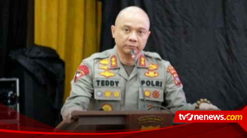 Irjen Pol Teddy Minahasa Jual Sabu ke Seorang Nelayan