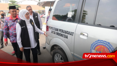 Serahkan Bantuan Kendaraan Bank Jatim Untuk PPDI, Gubernur Khofifah ...