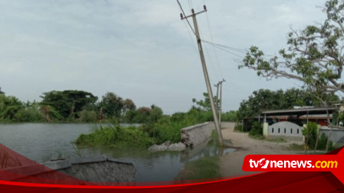 Baru Satu Tahun Dibangun, Tanggul Sungai Citarum Jebol