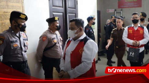 Pembelaan Kuat Ma'ruf Usai Dibacakan, Kuasa Hukum Minta Hakim Bebaskan ...