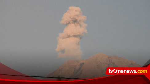 Gunung Semeru Alami 2 Kali Erupsi Pagi Ini, Tinggi Letusan 600 Meter Di ...