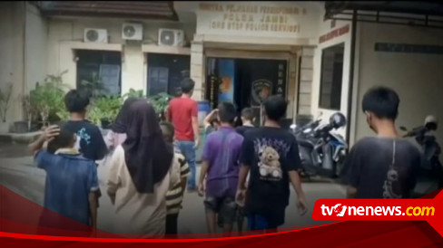 Stunning!  Young Mother Abducts Dozens of Children in Jambi, Forces Boys to Witness Intimate Relations..