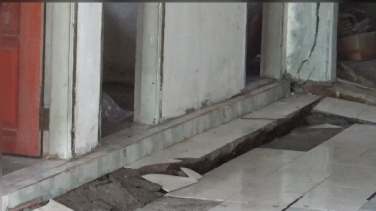 Tanah Gerak di Malang, Belasan Rumah Rusak, Dinding Retak hingga Lantai ...