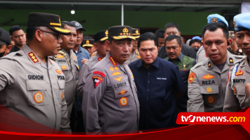 Kapolri Tinjau Permukiman Warga yang Luluh Lantah Akibat Ledakan Depo Plumpang Pertamina Jakut