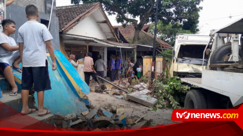 Parkir Bus Pariwisata di Bromo: Tantangan, Solusi, dan Masa Depan
