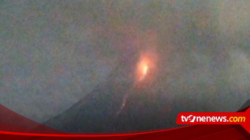 Gunung Merapi Kembali Luncurkan 8 Kali Guguran Lava Pijar Ke Barat Daya