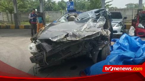 Foto-Foto Kondisi Mobil Toyota Camry Yang Dikendarai Keluarga Syabda ...