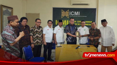 Yayasan Muslim Sinarmas Bersama ICMI Wakaf 2.000 Mushaf Al Quran