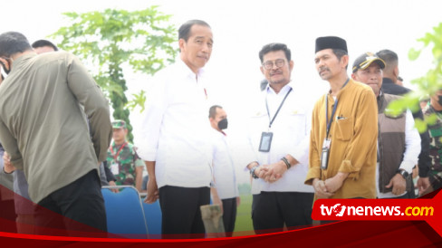 Presiden Jokowi Didampingi Mentan SYL Lakukan Percepatan Tanam Padi di Tuban