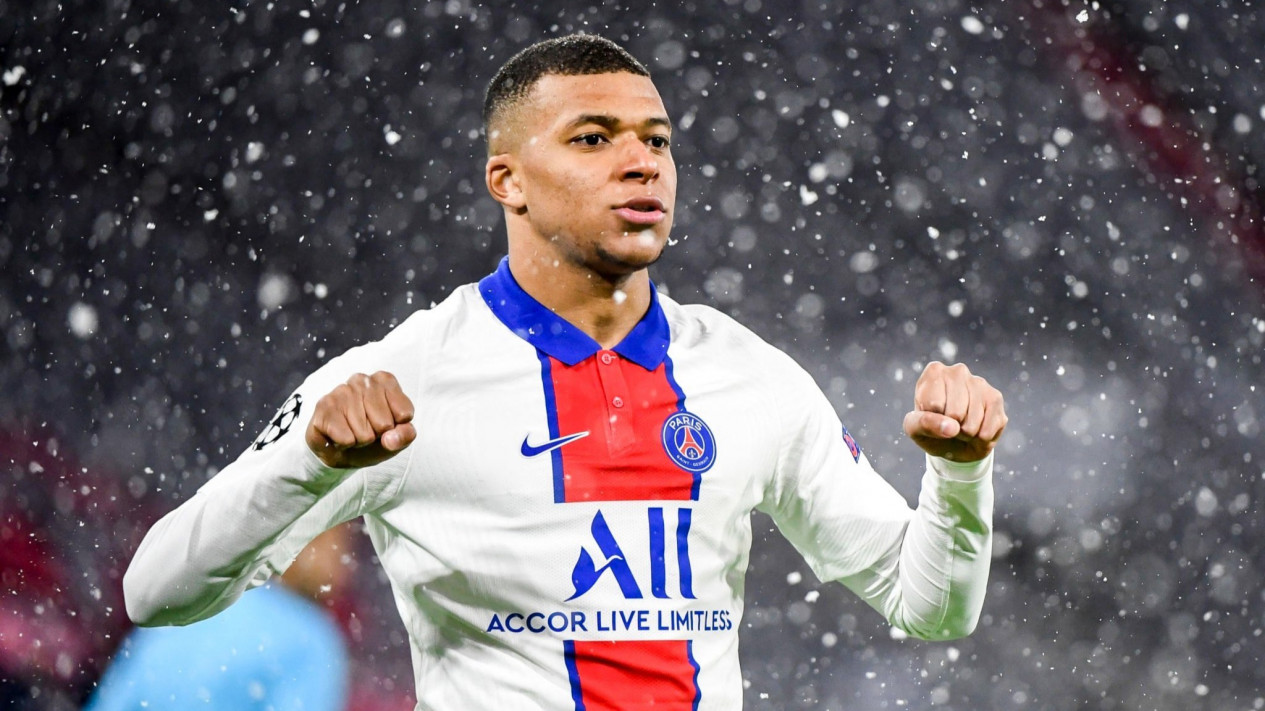 Ngambek Wajahnya Jadi Bahan Promosi Klub, Mbappe: PSG Klub Besar, Bukan ...