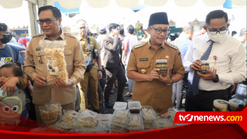 Buka Pasar Murah Ramadhan Walikota Sutiaji Mari Jaga Stabilitas Ekonomi