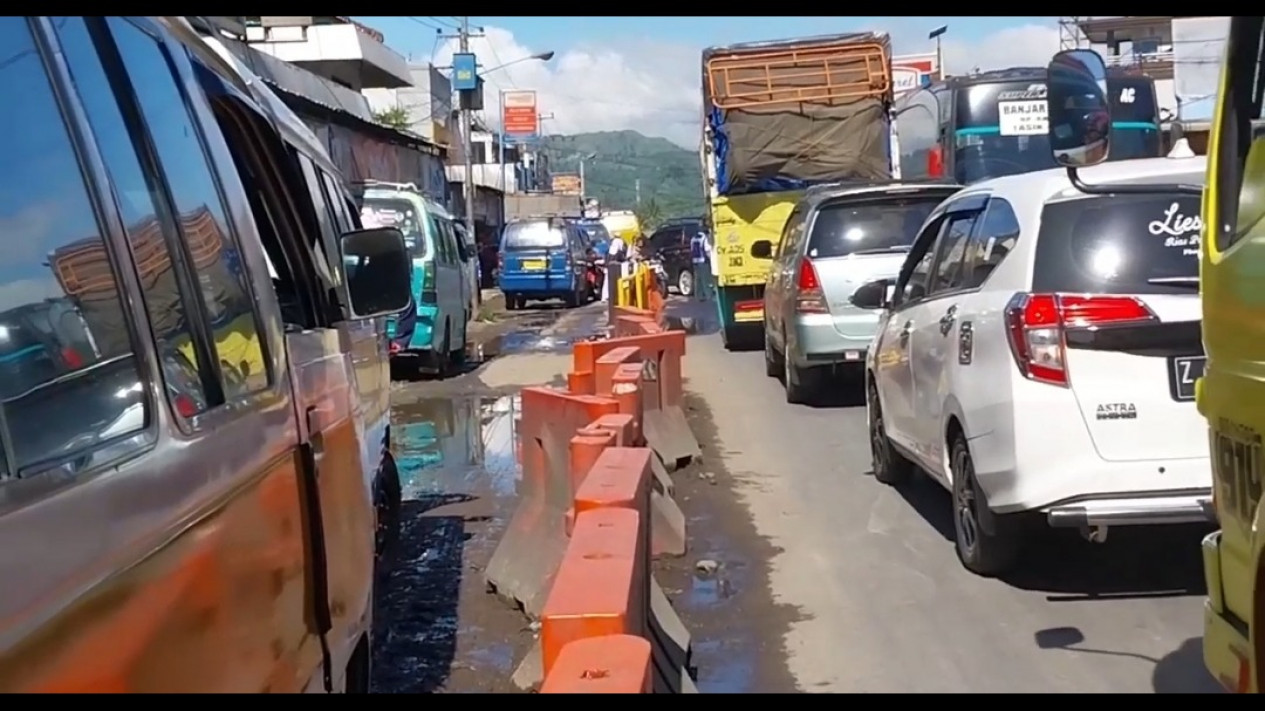 Arus Mudik Jalur Selatan Masih Lancar Spot Macet Ada Di Pasar Tumpah