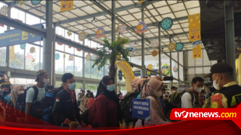 H-6 Lebaran 23.600 Pemudik Diberangkatkan dari Stasiun Pasar Senen